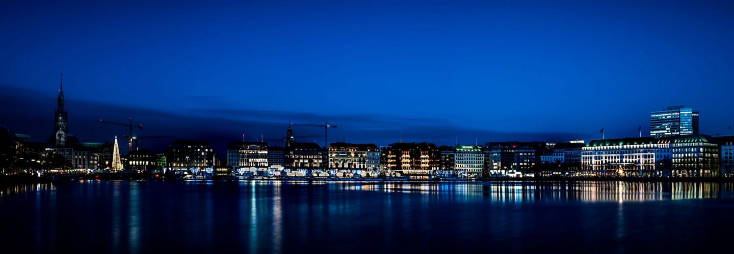 hamburg-binnenalster-nacht.jpg